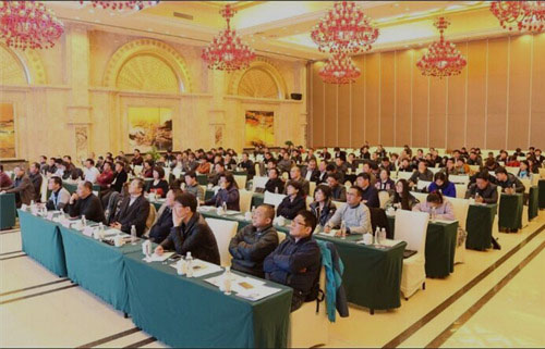 “既要抗貶值，又要抗風(fēng)險(xiǎn)”，2022錢去哪兒呢？